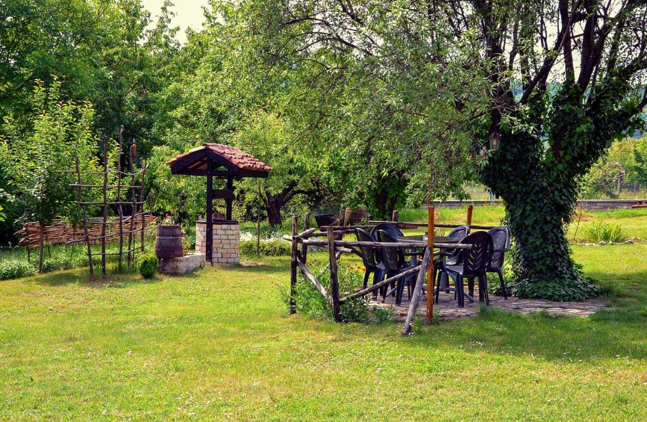 Park Hotel Djevana Gorna Oryahovitsa Eksteriør billede