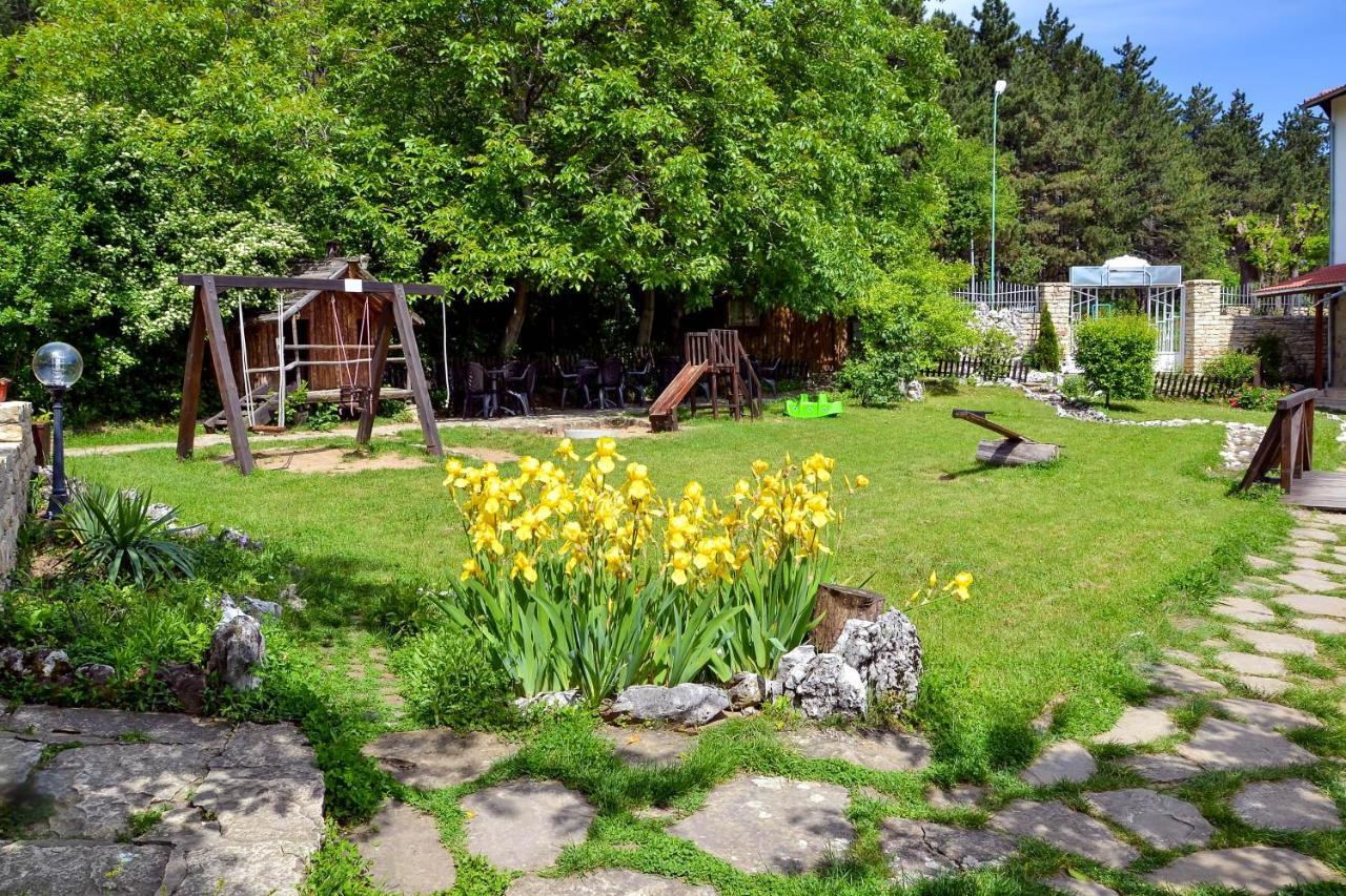 Park Hotel Djevana Gorna Oryahovitsa Eksteriør billede